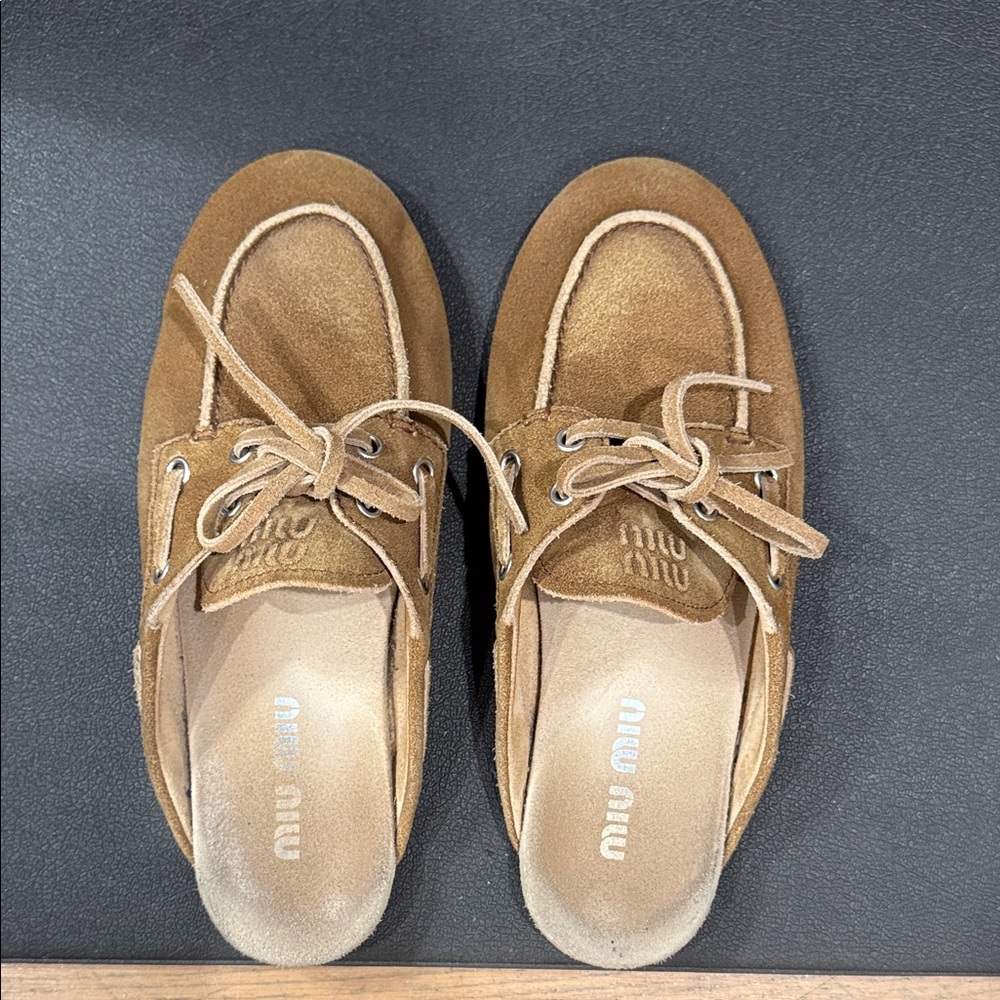 Miu Miu Women's Natural Cannella Leather Loafers Size 37